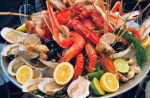 Lire la suite à propos de l’article Plateau de Fruits de Mer à Lyon : Sur Place, à Emporter ou Livré, Vivez l’Expérience à Votre Façon