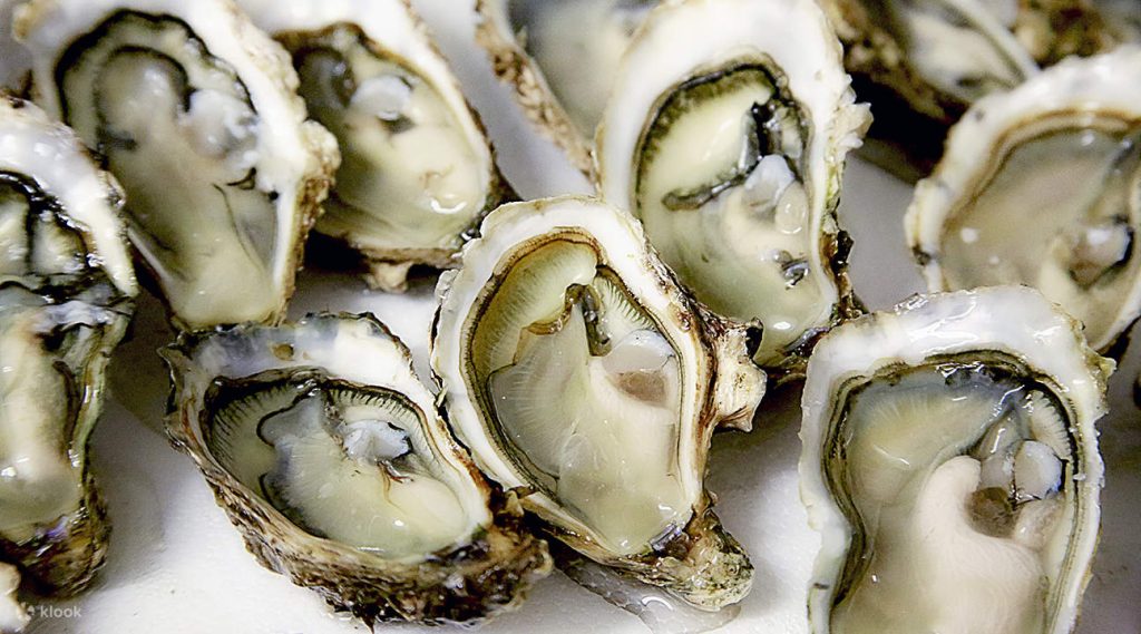 Comment composer votre plateau de fruits de mer idéal et le recevoir à Lyon ?